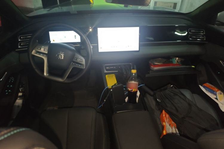 Used BYD Qin L 2026 DM-i 128KM Leading Edition Center Console