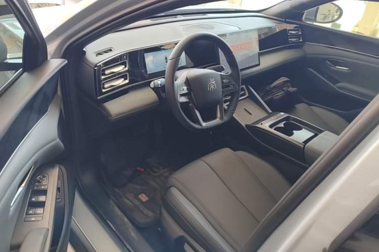 Used BYD Qin L 2026 DM-i 128KM Progressive Edition Driver Seat