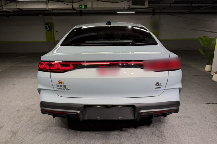 Used BYD Qin L 2026 Model DM-i 210KM Cloud Suspension Version Exterior 5