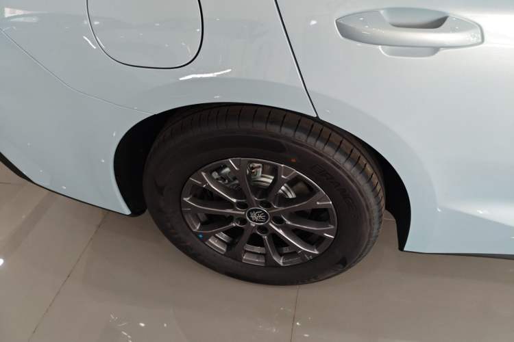 Used BYD Qin L 2026 DM-i 128KM Progressive Edition Exterior 8