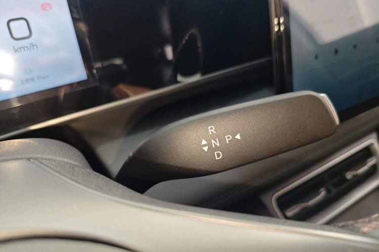 Used BYD Qin L 2026 DM-i 128KM Progressive Edition Gear Lever