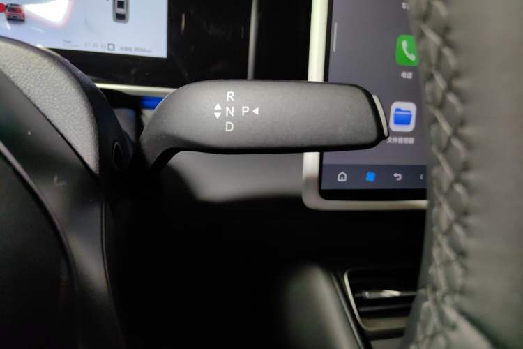 Used BYD Qin L 2026 Model DM-i 210KM Cloud Suspension Version Gear Lever