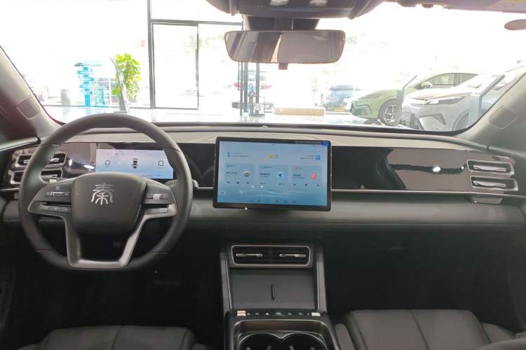 Used BYD Qin L 2026 DM-i 128KM Progressive Edition Interior 2