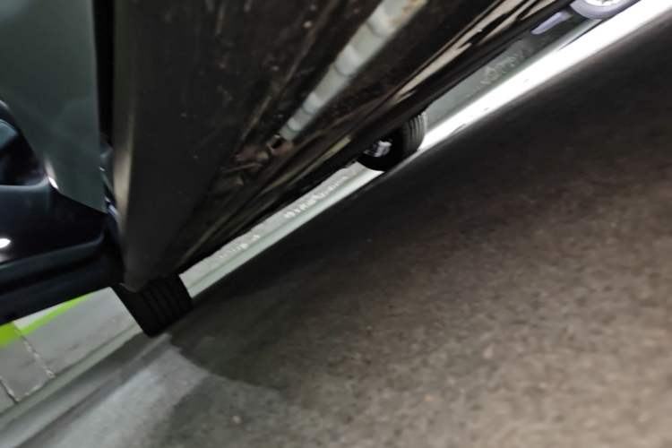 Used BYD Qin L 2026 Model DM-i 210KM Cloud Suspension Version Left Side Sill