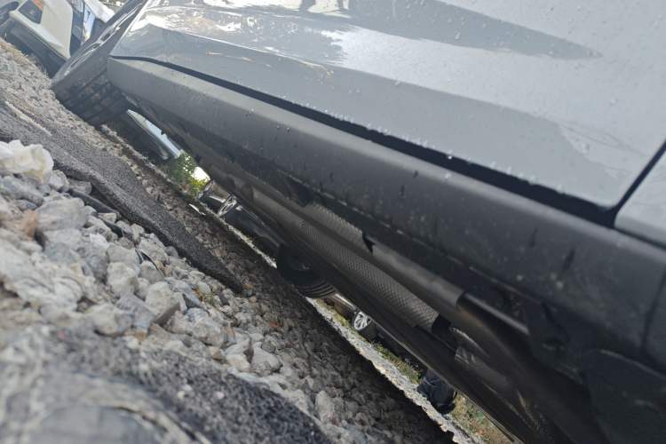 Used BYD Qin L 2026 DM-i 128KM Leading Edition Right Side Sill