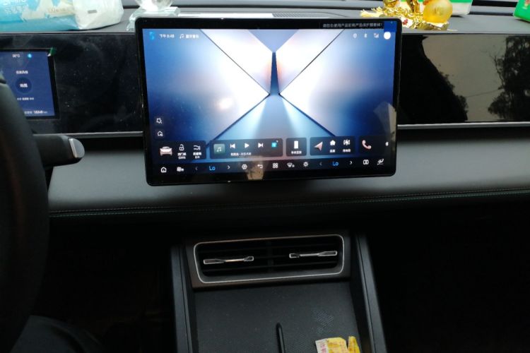 Used BYD Qin L 2026 DM-i 128KM Leading Edition Audio And AC Panel