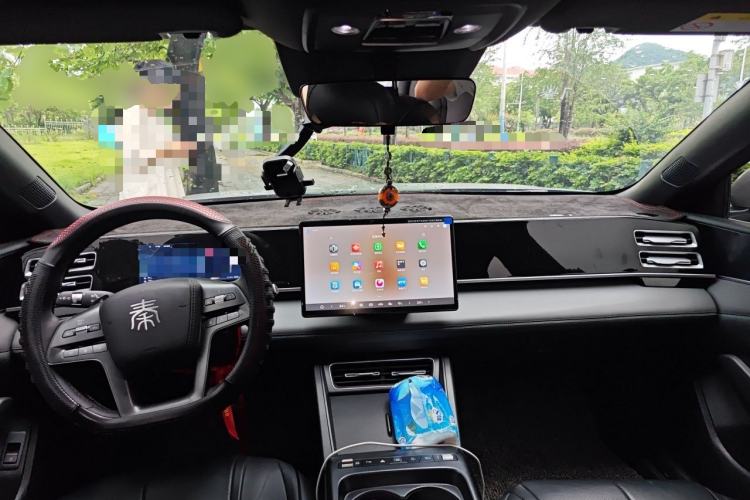 Used BYD Qin L 2026 DM-i 128KM Leading Edition Center Console