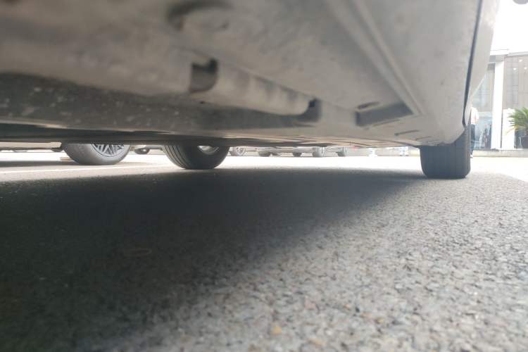 Used BYD Qin L 2026 DM-i 128KM Progressive Edition Chassis Front Left