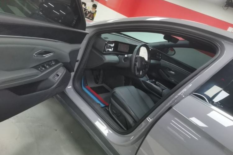 Used BYD Qin L 2026 DM-i 128KM Leading Edition Driver Seat