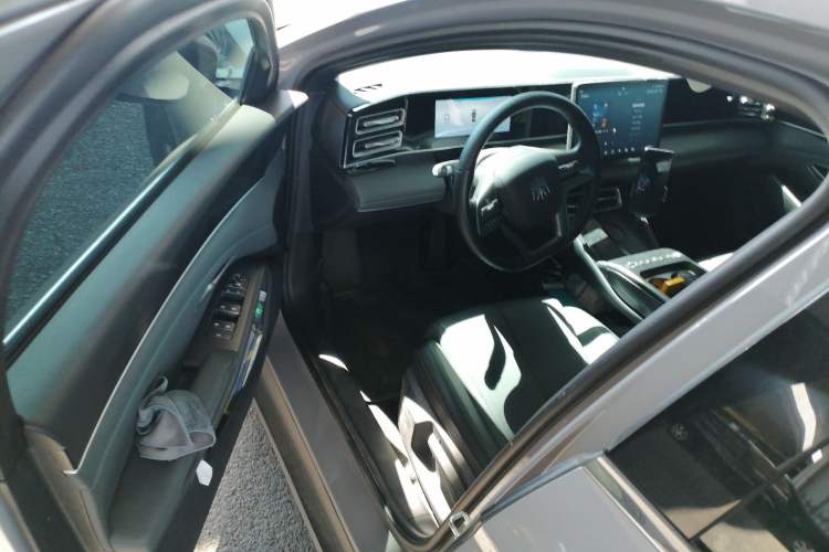 Used BYD Qin L 2026 DM-i 128KM Progressive Edition Driver Seat
