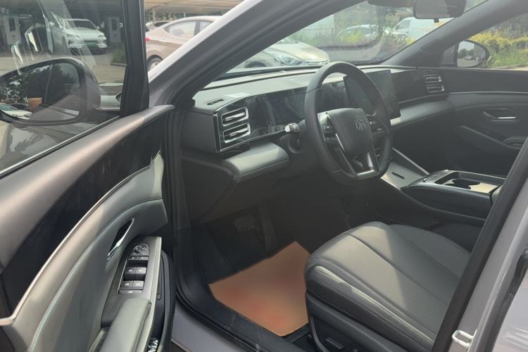Used BYD Qin L 2026 DM-i 128KM Leading Edition Driver Seat