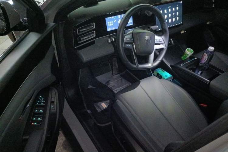 Used BYD Qin L 2026 DM-i 128KM Leading Edition Driver Seat