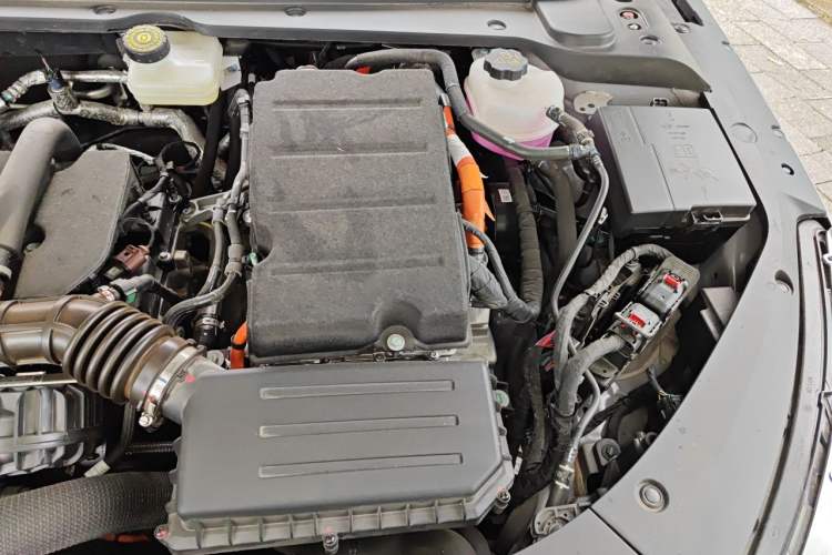 Used BYD Qin L 2026 DM-i 128KM Leading Edition Engine Bay Left
