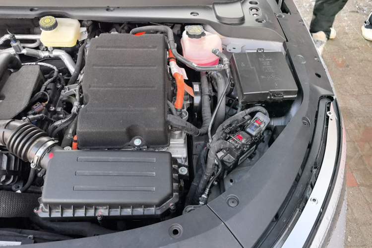 Used BYD Qin L 2026 DM-i 128KM Leading Edition Engine Bay Left