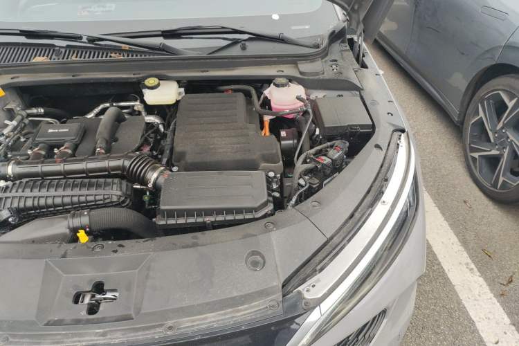 Used BYD Qin L 2026 DM-i 128KM Progressive Edition Engine Bay Left