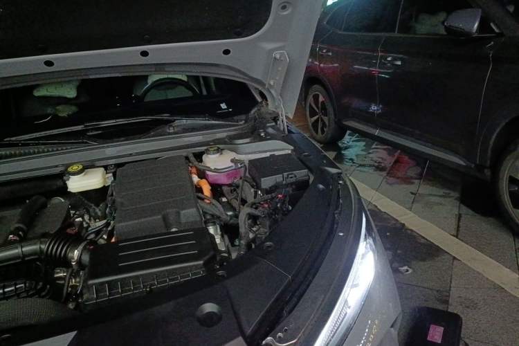 Used BYD Qin L 2026 DM-i 128KM Leading Edition Engine Bay Left