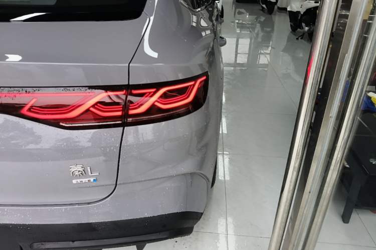 Used BYD Qin L 2026 DM-i 128KM Leading Edition Exterior 3