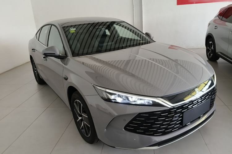 Used BYD Qin L 2026 DM-i 128KM Leading Edition Front Right 45 Deg
