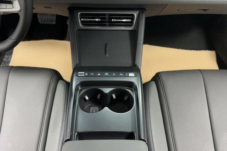 Used BYD Qin L 2026 DM-i 128KM Leading Edition Gear Lever