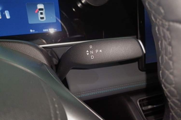 Used BYD Qin L 2026 DM-i 128KM Leading Edition Gear Lever