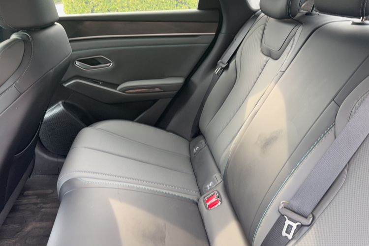 Used BYD Qin L 2026 DM-i 128KM Leading Edition Interior 3