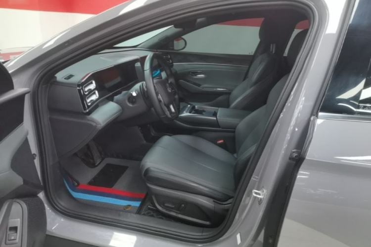 Used BYD Qin L 2026 DM-i 128KM Leading Edition Left Front Seat