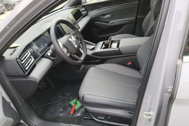 Used BYD Qin L 2026 DM-i 128KM Leading Edition Left Front Seat