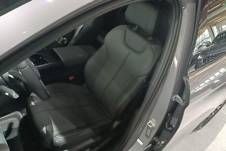 Used BYD Qin L 2026 Model DM-i 210KM Beyond Version Left Front Seat