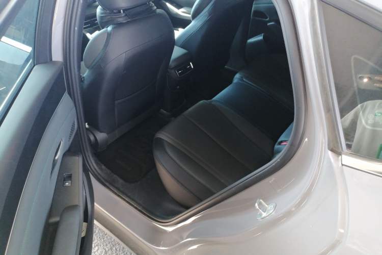 Used BYD Qin L 2026 DM-i 128KM Progressive Edition Left Rear Seat