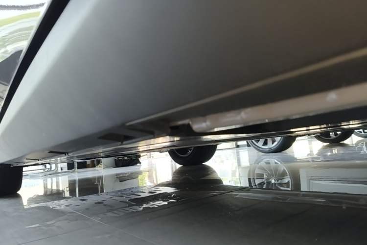 Used BYD Qin L 2026 DM-i 128KM Leading Edition Left Side Sill