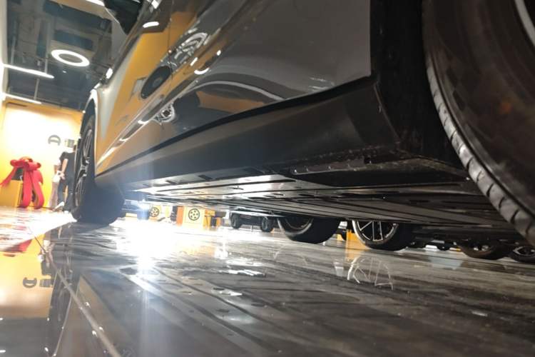 Used BYD Qin L 2026 Model DM-i 210KM Beyond Version Left Side Sill