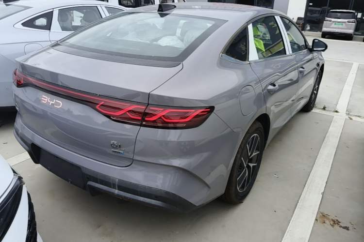 Used BYD Qin L 2026 DM-i 128KM Leading Edition Rear Right 45 Deg
