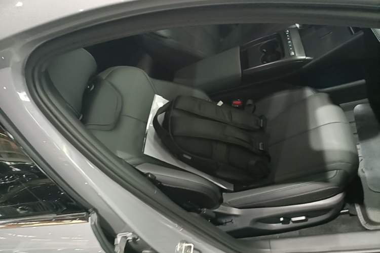 Used BYD Qin L 2026 Model DM-i 210KM Beyond Version Right Front Seat