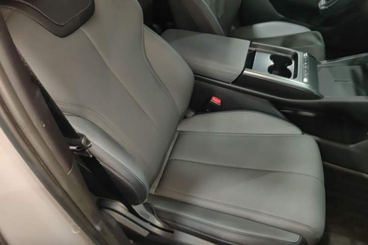 Used BYD Qin L 2026 DM-i 128KM Leading Edition Right Front Seat