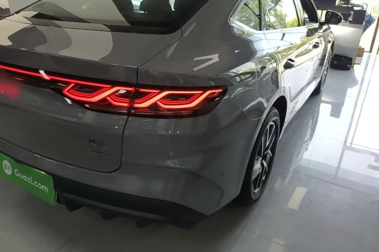 Used BYD Qin L 2026 DM-i 128KM Leading Edition Right Rear Taillight