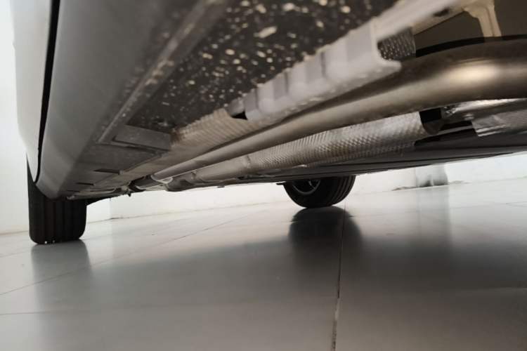 Used BYD Qin L 2026 DM-i 128KM Leading Edition Right Side Sill