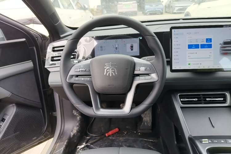 Used BYD Qin L 2026 DM-i 128KM Leading Edition Steering Wheel