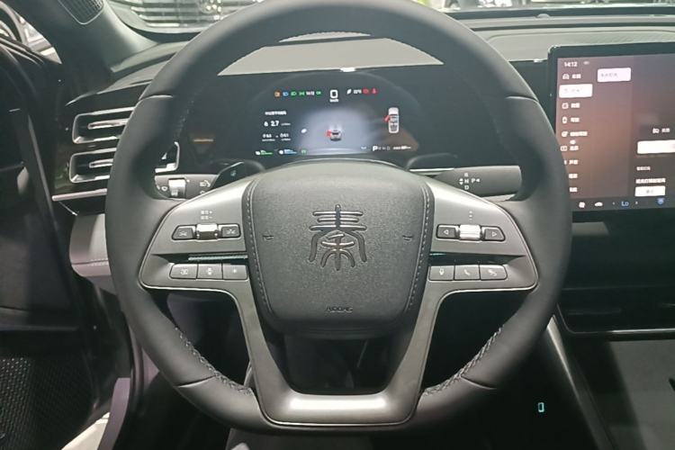 Used BYD Qin L 2026 Model DM-i 210KM Beyond Version Steering Wheel