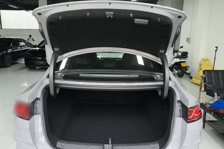 Used BYD Qin L 2026 DM-i 128KM Leading Edition Trunk