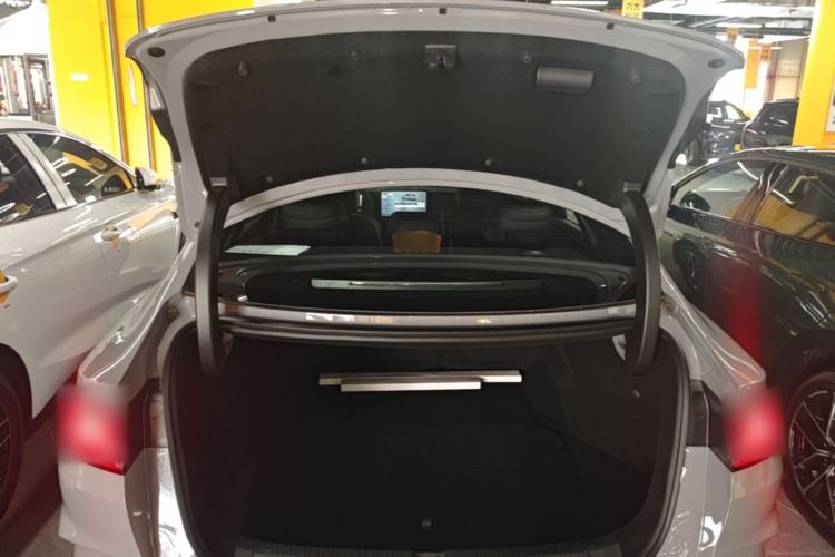 Used BYD Qin L 2026 Model DM-i 210KM Beyond Version Trunk