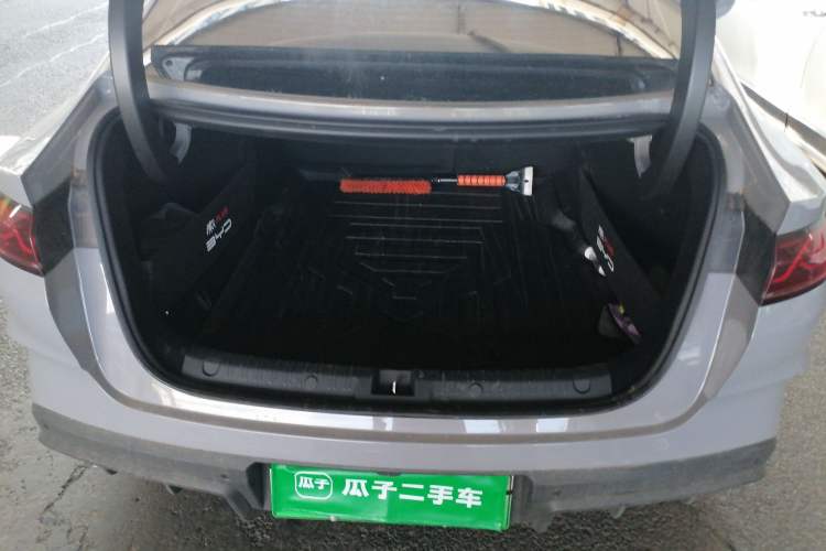 Used BYD Qin L 2026 DM-i 128KM Progressive Edition Trunk