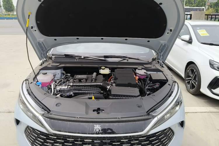 Used BYD Qin L 2026 DM-i 128KM Leading Edition Engine Bay