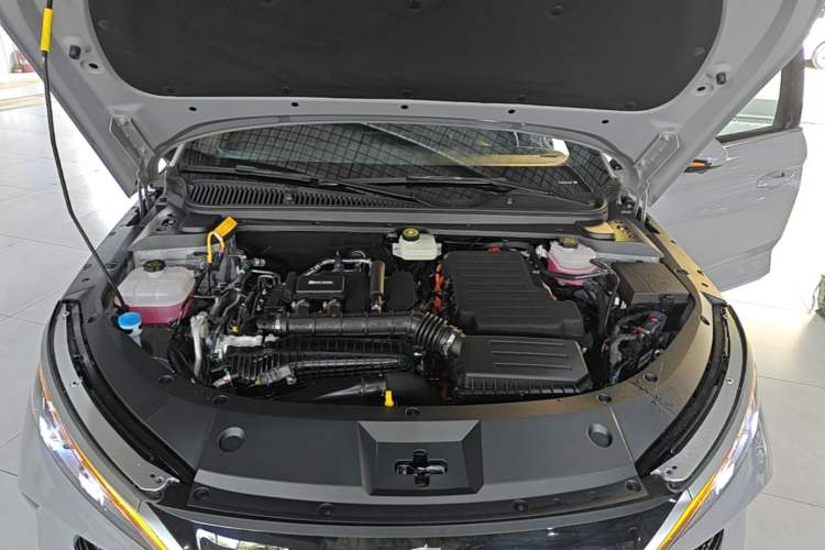 Used BYD Qin L 2026 DM-i 128KM Progressive Edition Engine Bay
