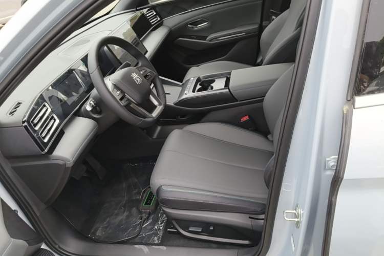Used BYD Qin L 2026 DM-i 128KM Leading Edition Left Front Seat