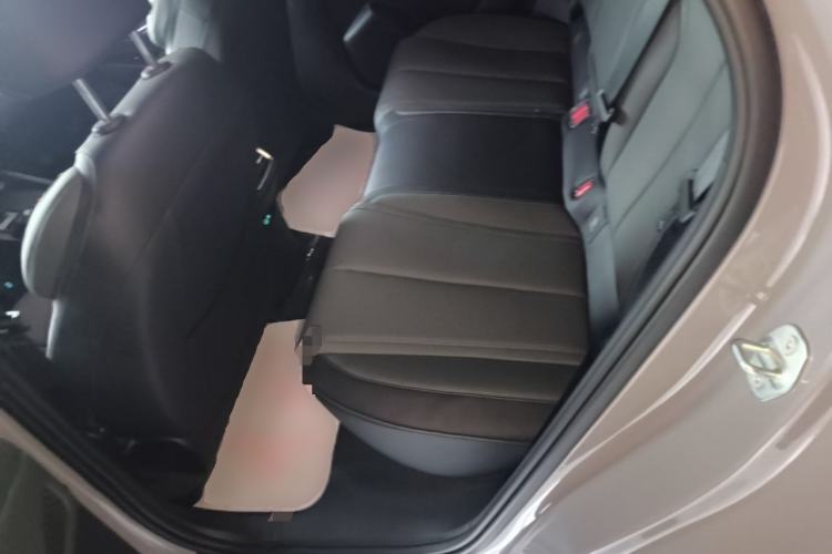 Used BYD Qin L 2026 Model DM-i 210KM Beyond Version Left Rear Seat