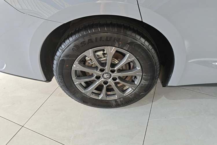 Used BYD Qin L 2026 DM-i 128KM Progressive Edition Right Rear Wheel Hub
