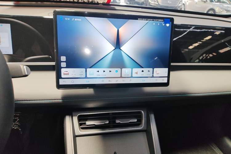 Used BYD Qin L 2026 DM-i 128KM Leading Edition Audio And AC Panel