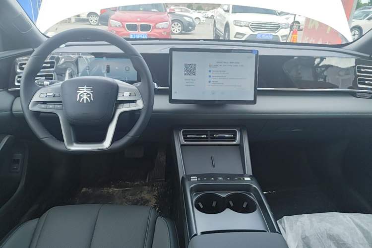 Used BYD Qin L 2026 DM-i 128KM Progressive Edition Audio And AC Panel