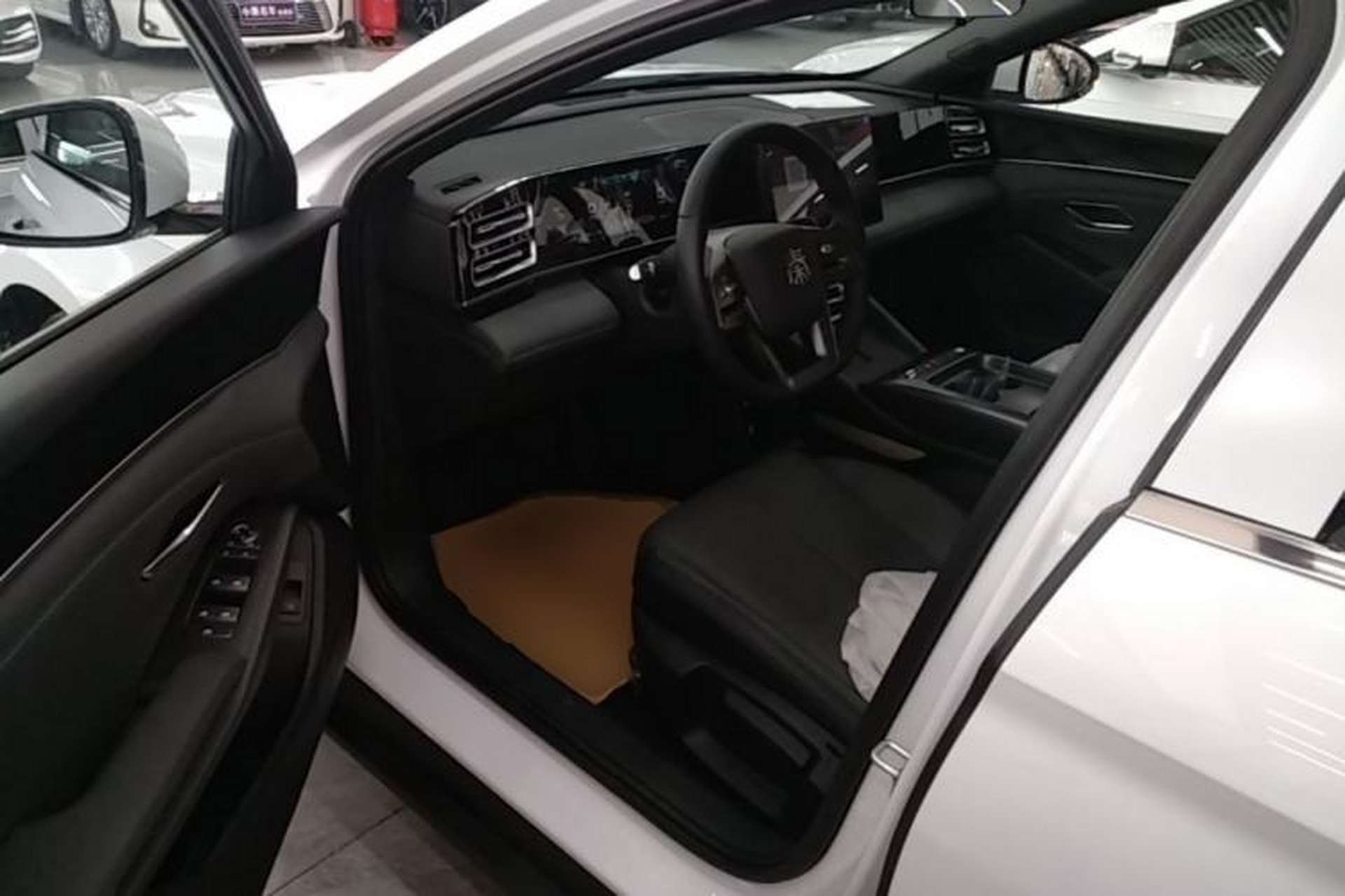 Used BYD Qin L 2026 DM-i 128KM Progressive Edition Driver Seat