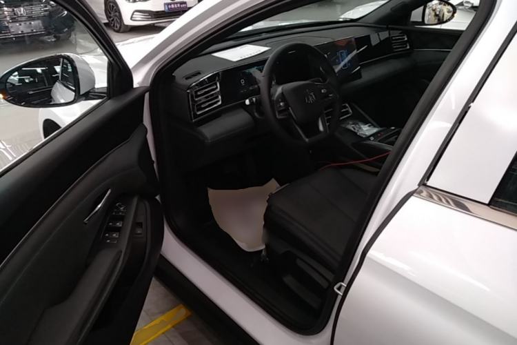 Used BYD Qin L 2026 DM-i 128KM Progressive Edition Driver Seat